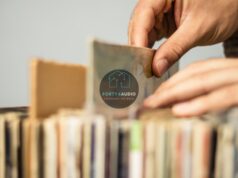 Can You Hear the Difference in Vinyl vs Digital? Can You Hear the Difference in Vinyl vs Digital?